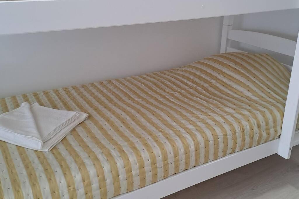 Postel nebo postele na pokoji v ubytování Setubal Holiday Apartment