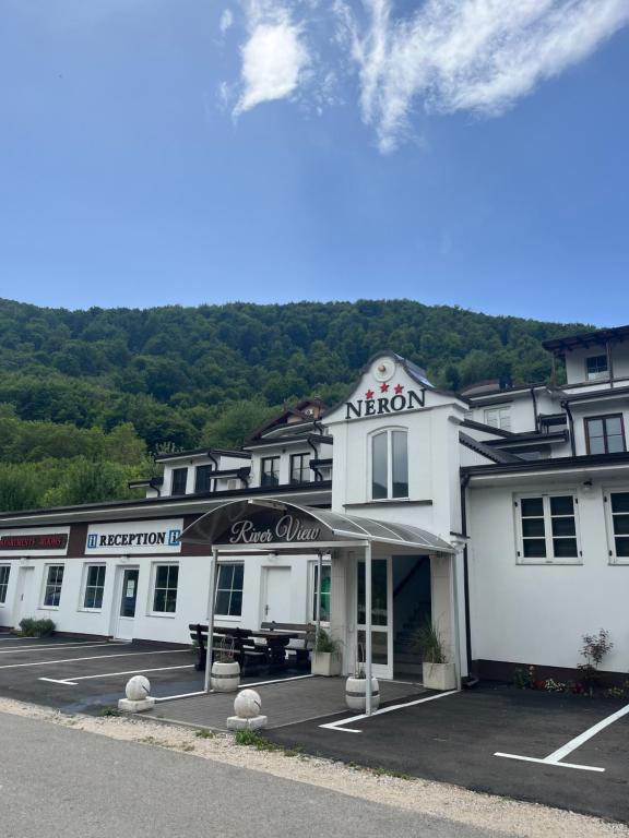 Nespecifikovaný výhled na hory nebo výhled na hory při pohledu z bed and breakfast