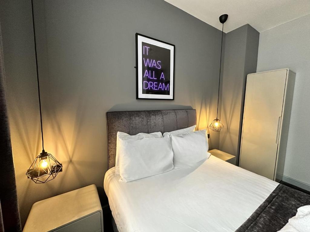 Hotel 105 - Resim 28