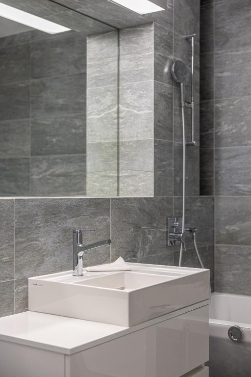 Superbe appartement 2 chambres en plein centre - Resim 3