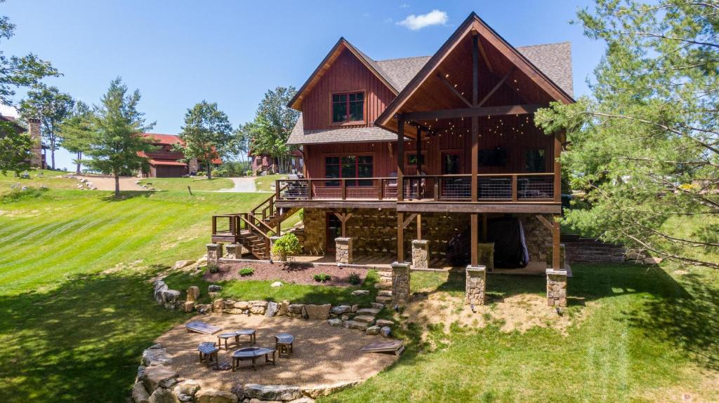 The Sheltered Elk at Eagles Nest, Elk Park (updated prices 2024)