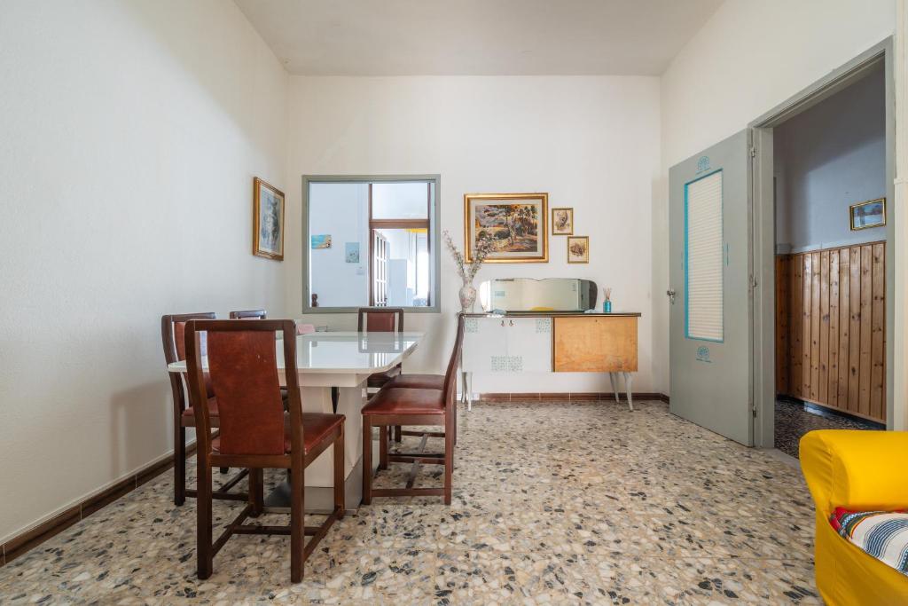 Casa Chiara a Sant'Antioco - Spazioso Appartamento