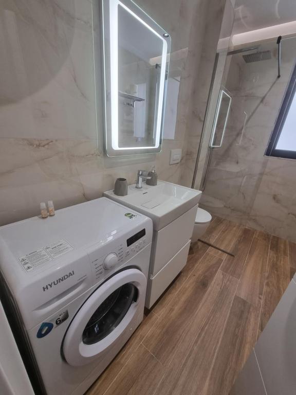 ReMar Apartments - Image 8