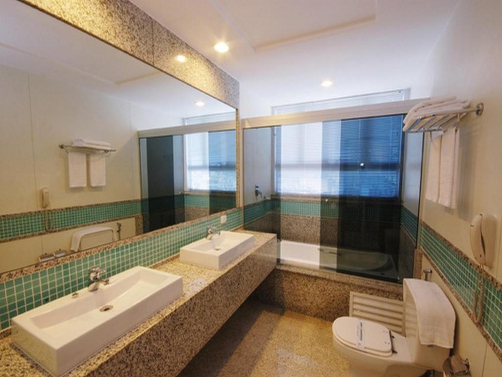 Un baño de Hotel Bandeirantes