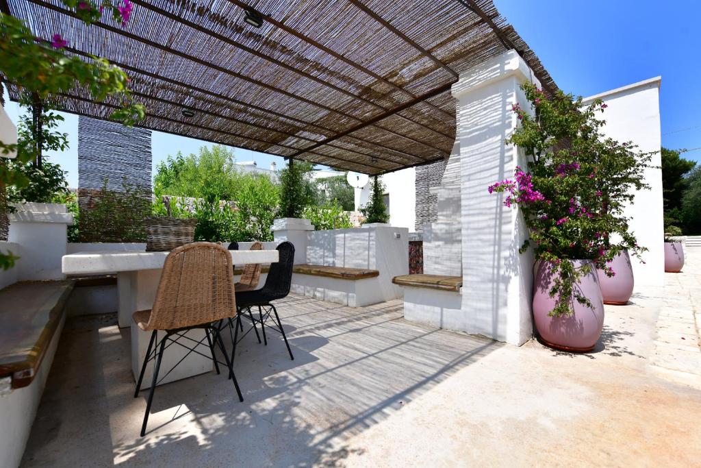 Balkon lub taras w obiekcie IL TRULLO BIANCO - Country House & SPA