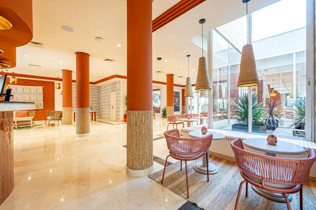 Restaurace v ubytování Hotel Rosella affiliated by Intelier