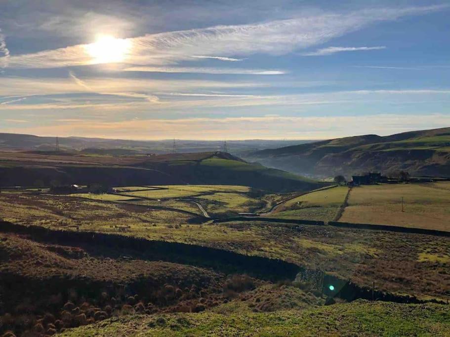 Knoll Top Cottage, Todmorden (updated prices 2024)