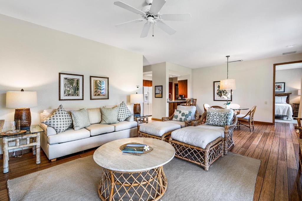 Posezení v ubytování The Shores at Waikoloa 124