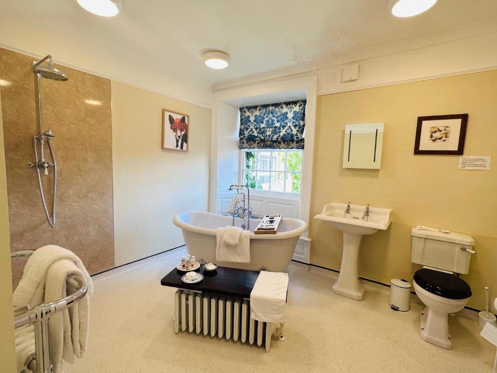Porters Coffee Shop and B&B - Housity