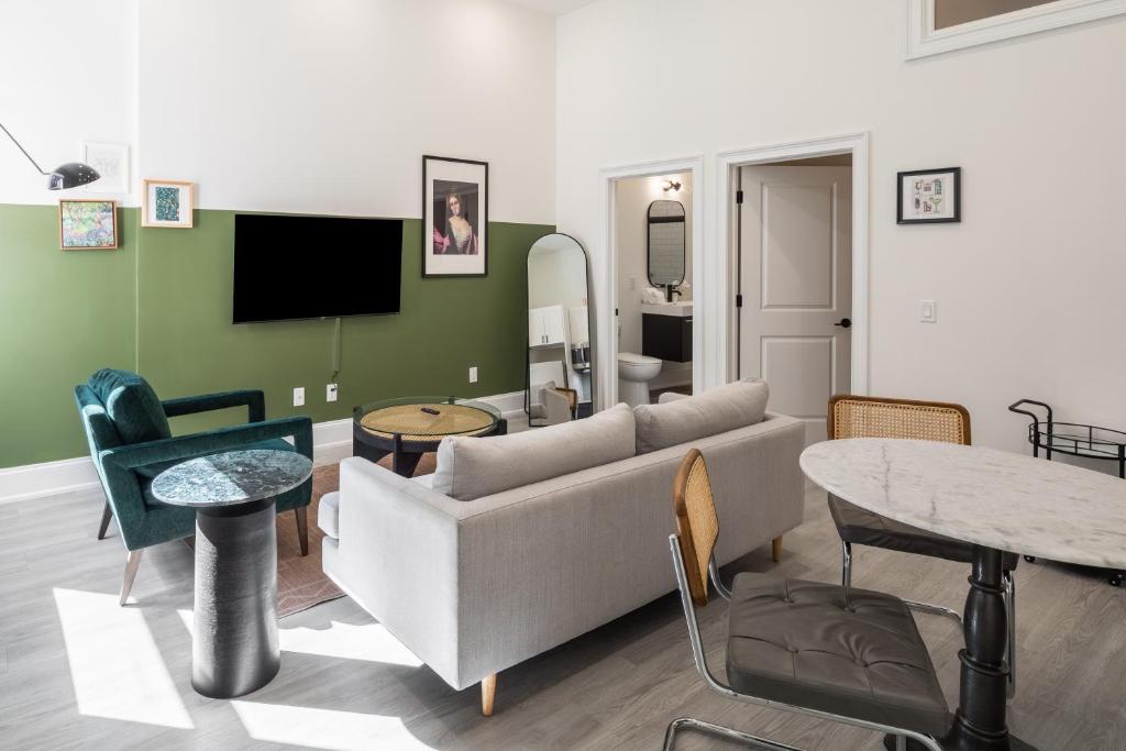 Sosuite at French Quarters - Rittenhouse Square - 