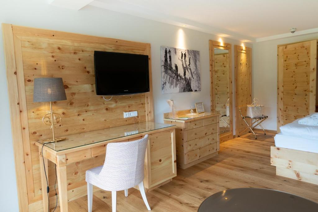 TV a/nebo společenská místnost v ubytování Hotel Kesslermühle