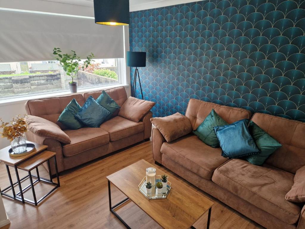 Cosy 2 Bedroom House in Merthyr Tydfil Near Bike Park Wales & Brecon