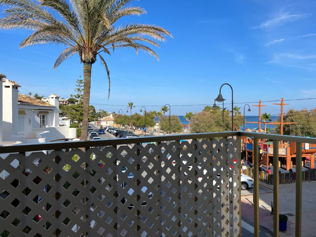 Balkón alebo terasa v ubytovaní CALABELLA 1 Pirate View, frontline beach la Cala de Mijas, Wi-Fi