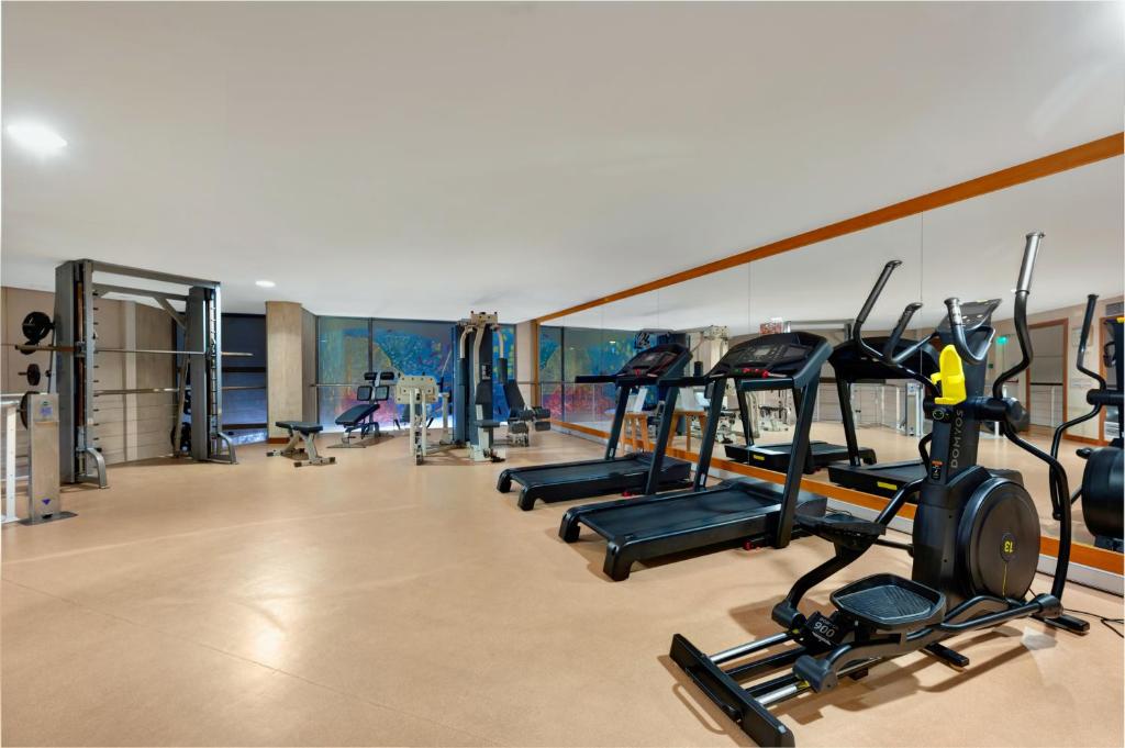 Het fitnesscentrum en/of fitnessfaciliteiten van Sesimbra Oceanfront Hotel - Preferred Hotels and Resorts