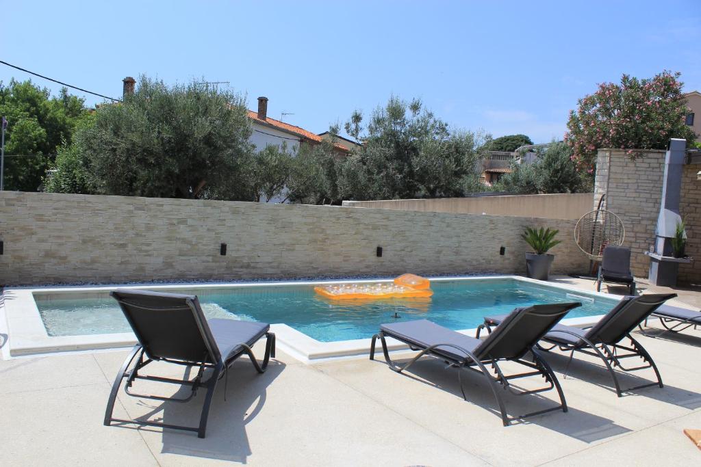 Fotografie z fotogalerie ubytování Apartments Mia with pool near Medulin v destinaci Ližnjan