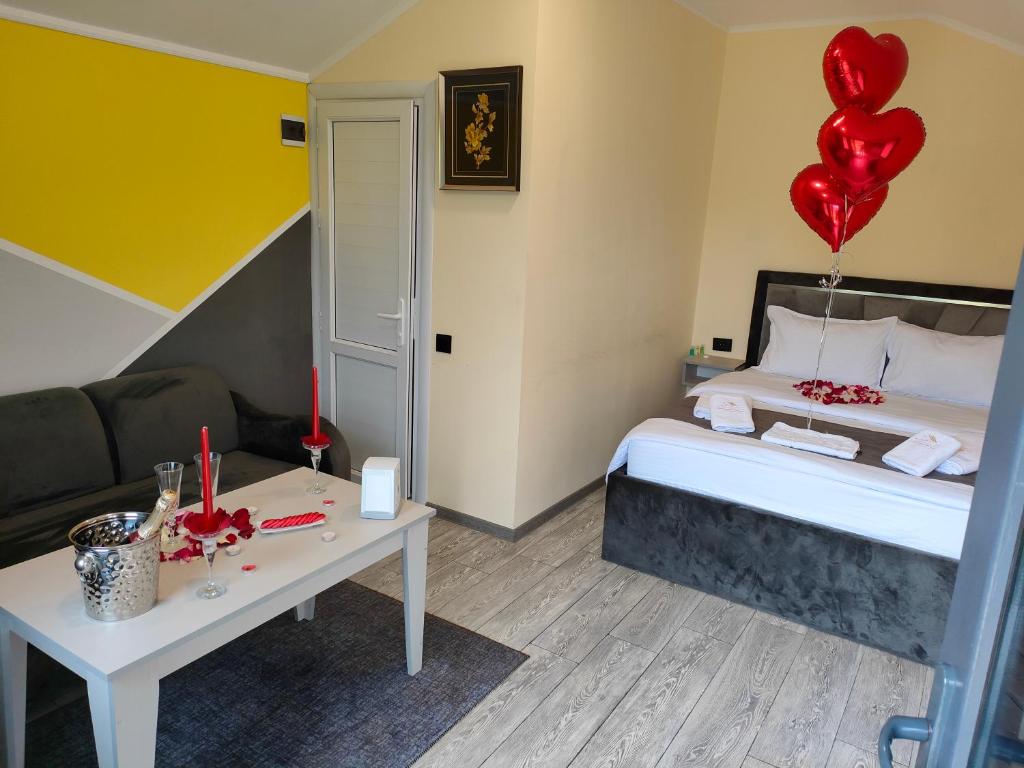Postel nebo postele na pokoji v ubytování MATEVOSYAN Hotel