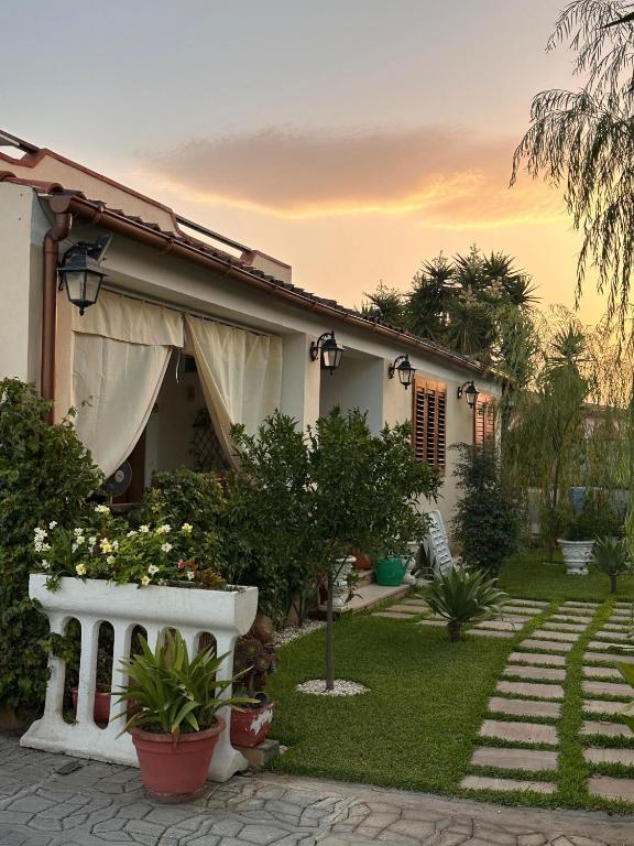 Zahrada ubytování Casa Himera Fontane Bianche