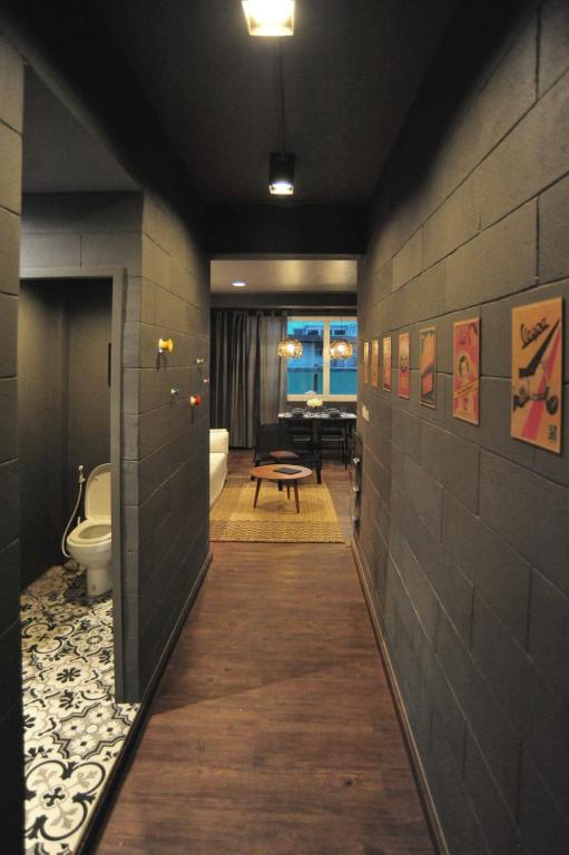 Posezení v ubytování Tuk Tuk House 250m from MRT Sirikit