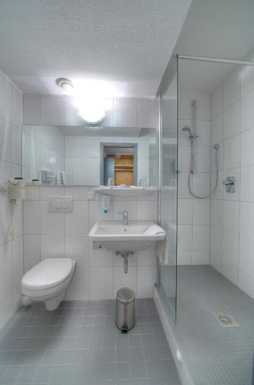 Koupelna v ubytování Dürer-Hotel