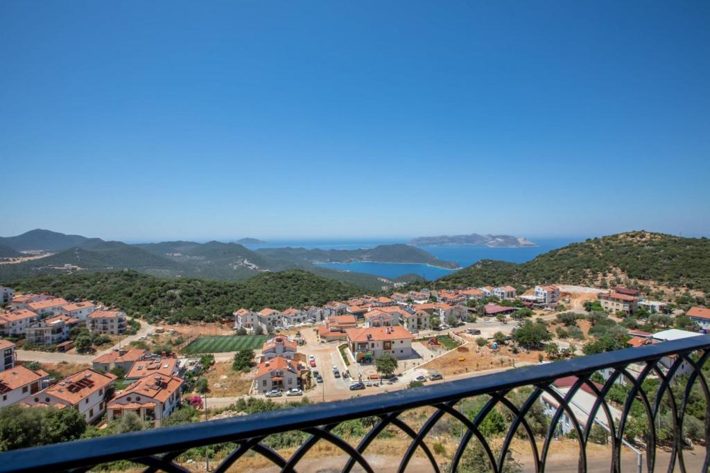 Kép Luxury Flat with Jacuzzi on the Balcony in Kas szállásáról Kaşban a galériában