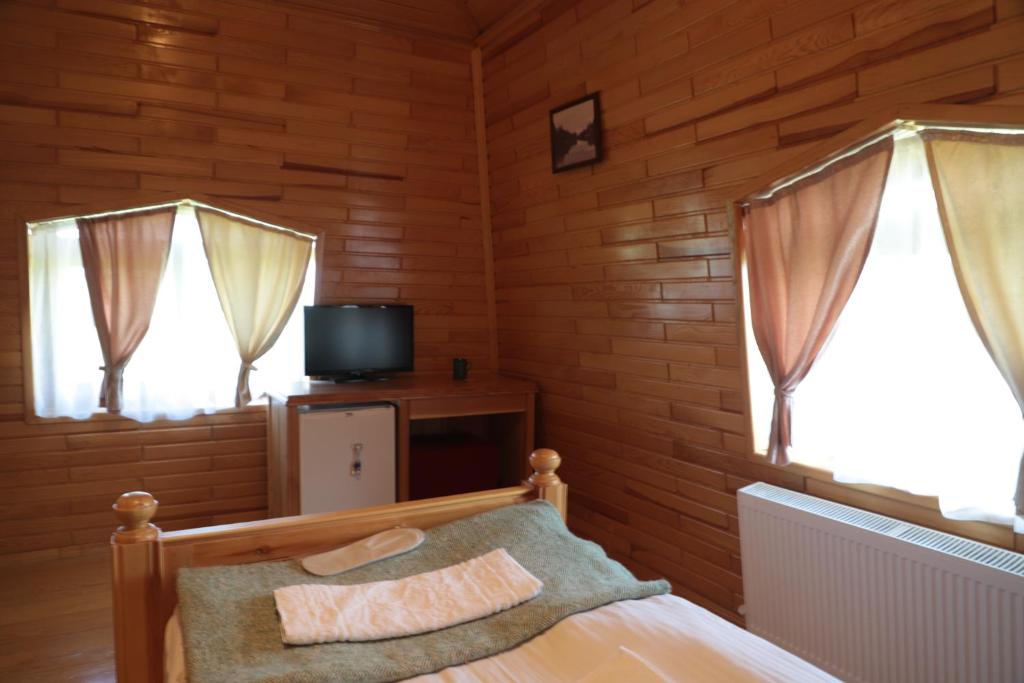 Lake Cildir Lodge - Single Room