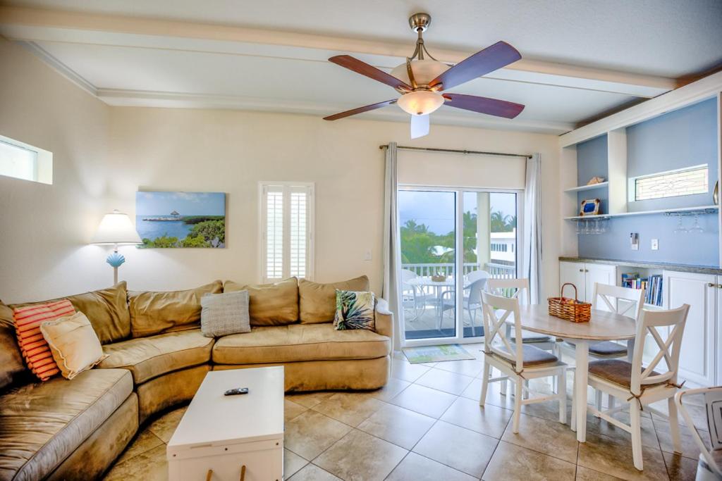 Posezení v ubytování Florida Keys Wellness Gem