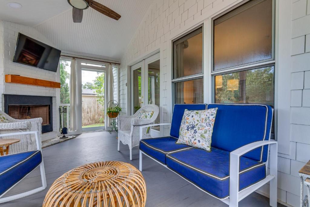 Pensacola Paradise Furnished Deck and Gas Grill!, Pensacola (updated prices 2024)