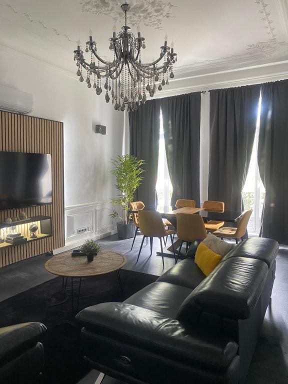 LuxuryHome - Housity