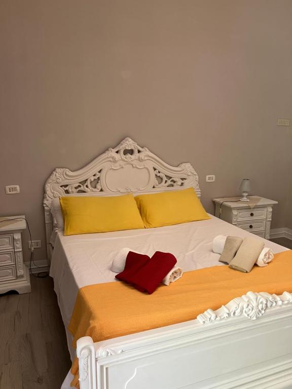 Postel nebo postele na pokoji v ubytování Casa Himera Fontane Bianche