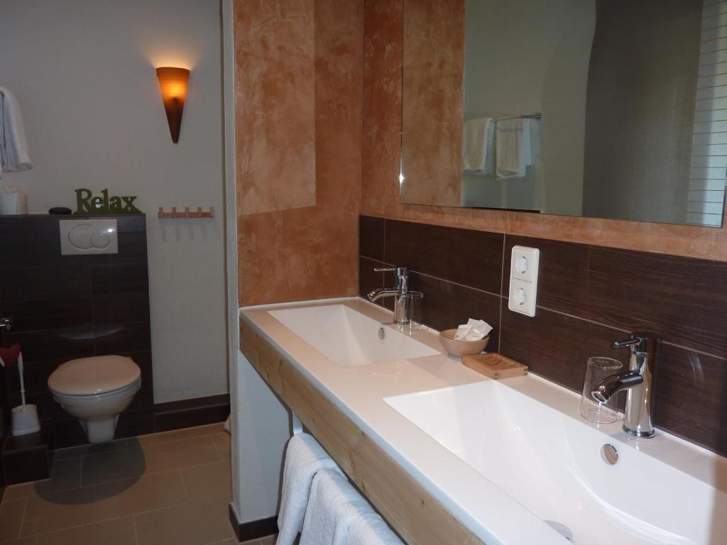 Koupelna v ubytování Hotel Schwarzenberg