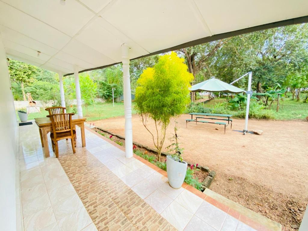 Zahrada ubytování Ima Villa Sigiriya