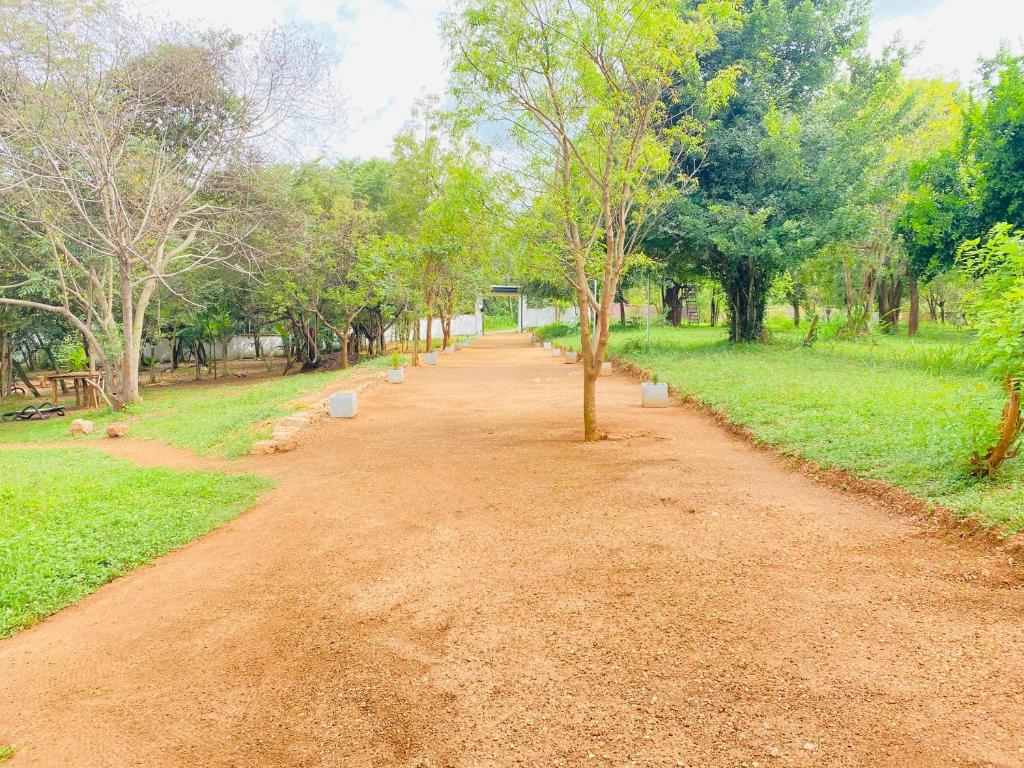 Zahrada ubytování Ima Villa Sigiriya