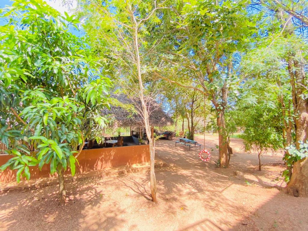 Zahrada ubytování Ima Villa Sigiriya