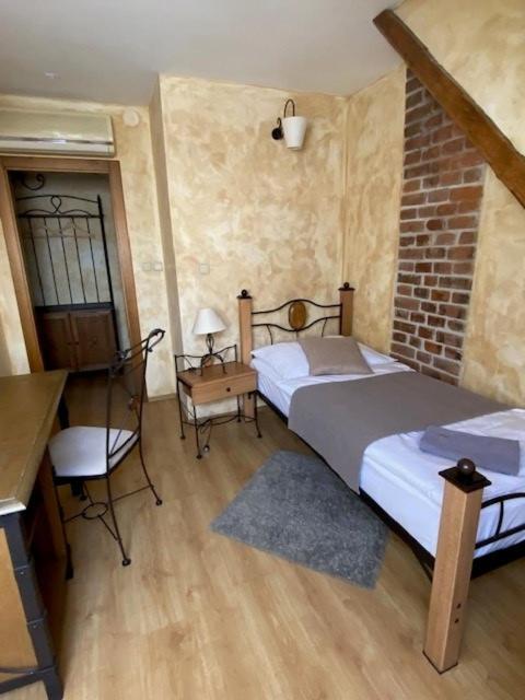 Hotel Via Ironia - 4