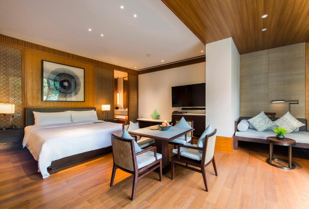 Le Méridien Shimei Bay Beach Resort & Spa - Premium Discovery Pool Room Met Kingsize Bed