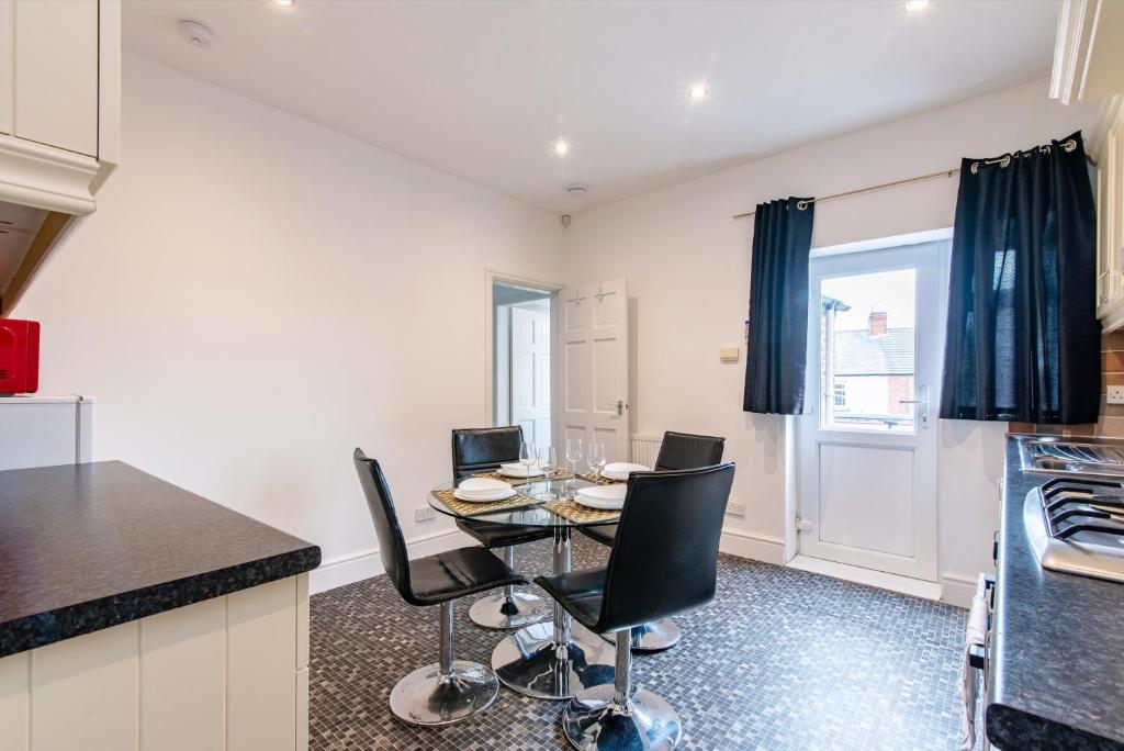 Fotografie z fotogalerie ubytování Chesterfield Lodge - 2 Bedroom Apartment near Chesterfield Town Centre v destinaci Chesterfield