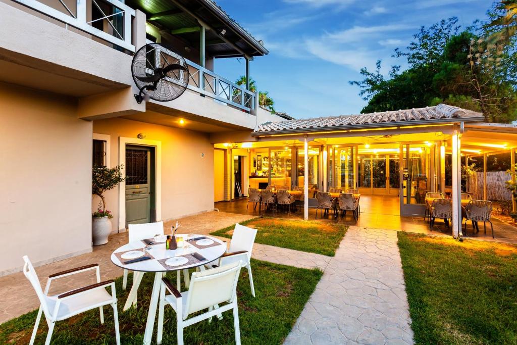 Zahrada ubytování Kalogria Summer Retreats - Seimeio Strofilia, Sunny Vibes