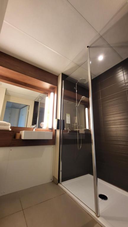 Campanile Dijon Congrès Clemenceau - Resim 32