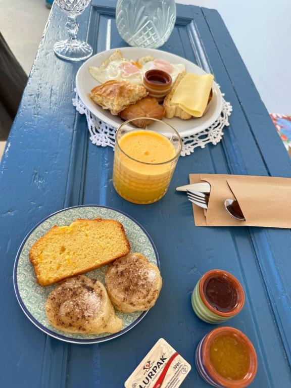 Gambar di galeri bagi Asteroskoni of Serifos di Livadion