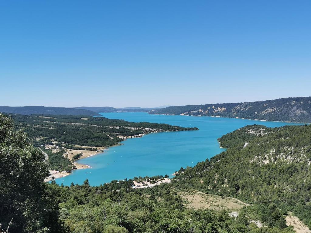 Imagen de la galería de Gite De Groupe, en Bargème