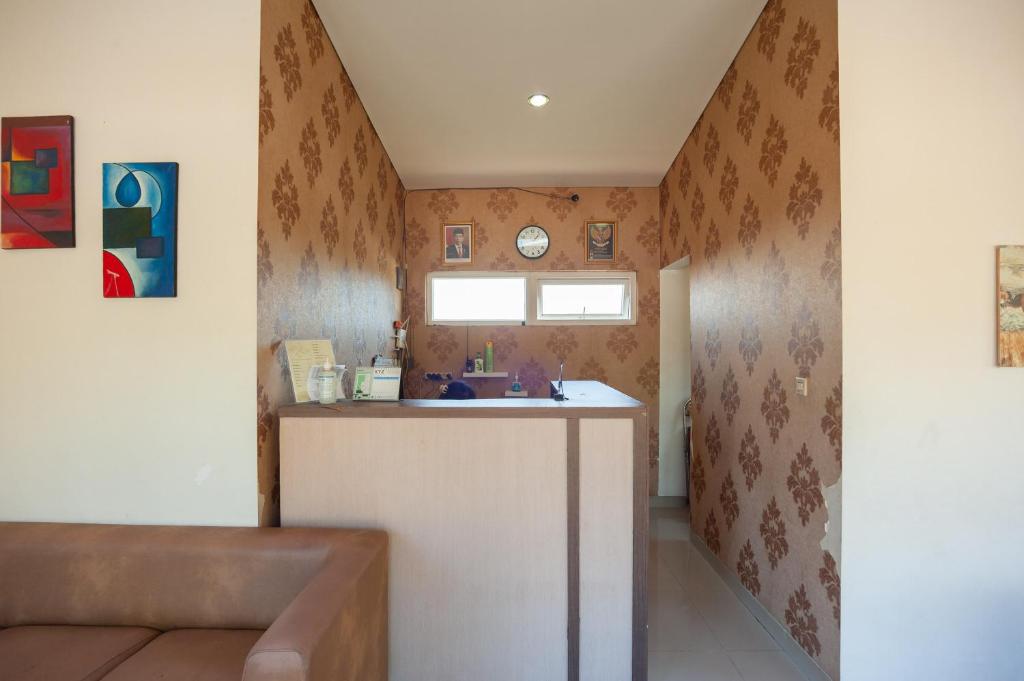 Kuchyň nebo kuchyňský kout v ubytování Urbanview Resort Adang Zecky Cisarua Puncak by RedDoorz