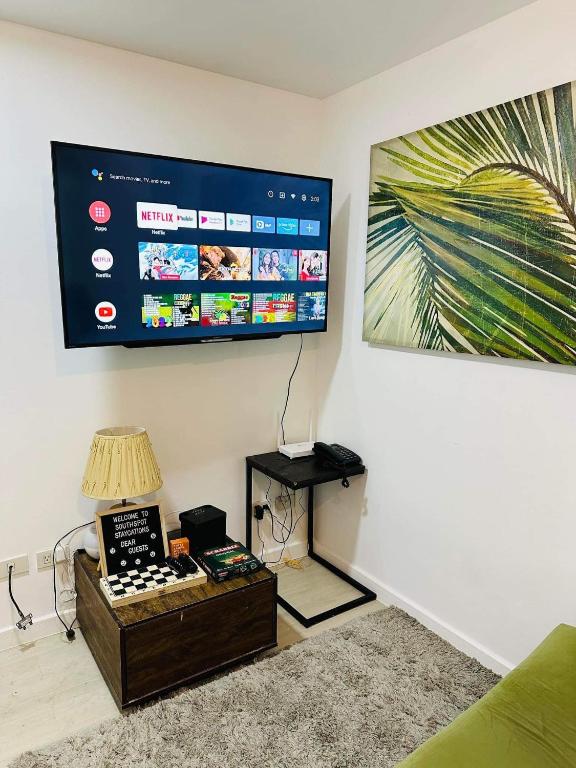 Pahuwayan1 – an Urban Tropical Retreat