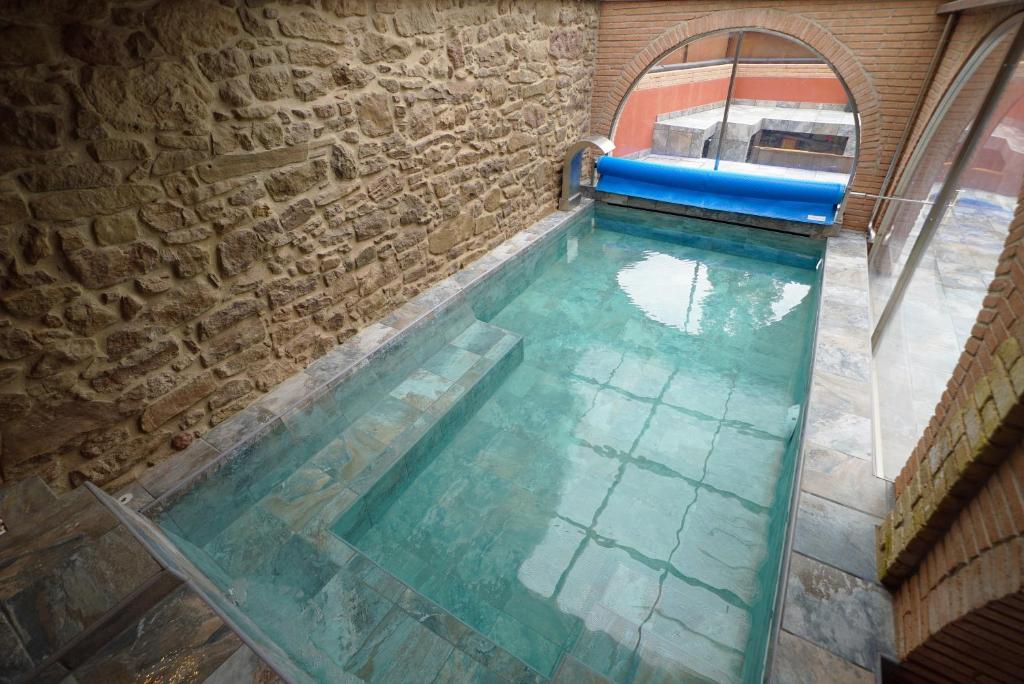 Bazén v ubytování Perafita1750 nebo v jeho okolí