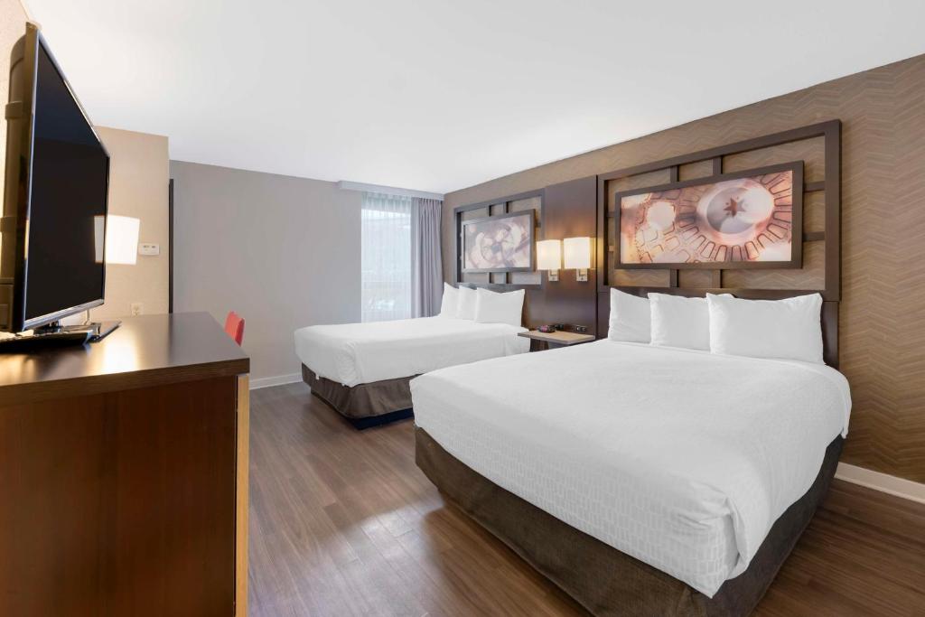 Postel nebo postele na pokoji v ubytování Best Western Plus Austin Central