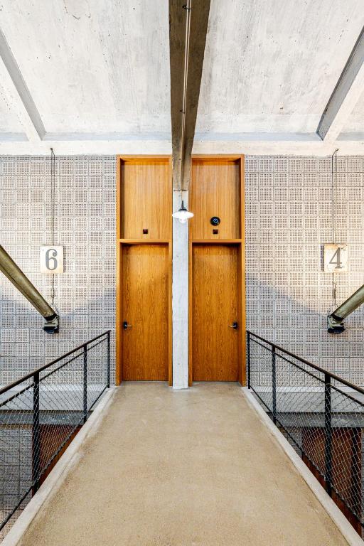 Silo Design & Boutique Hostel Basel - Resim 18