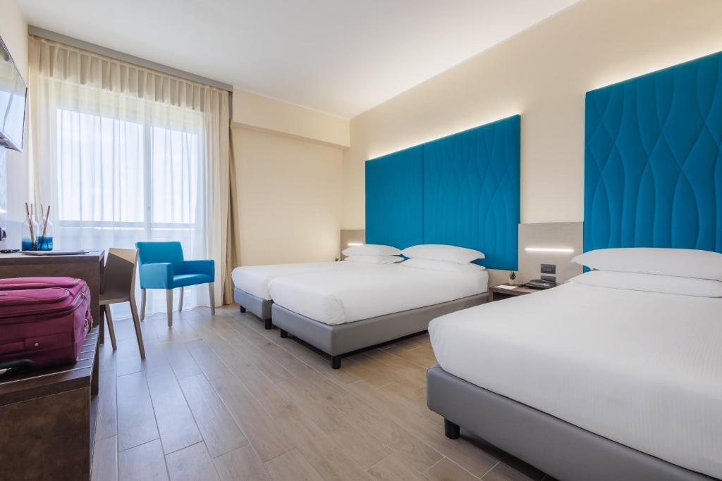 JR Hotels Gate 7 Bologna - Habitación Triple