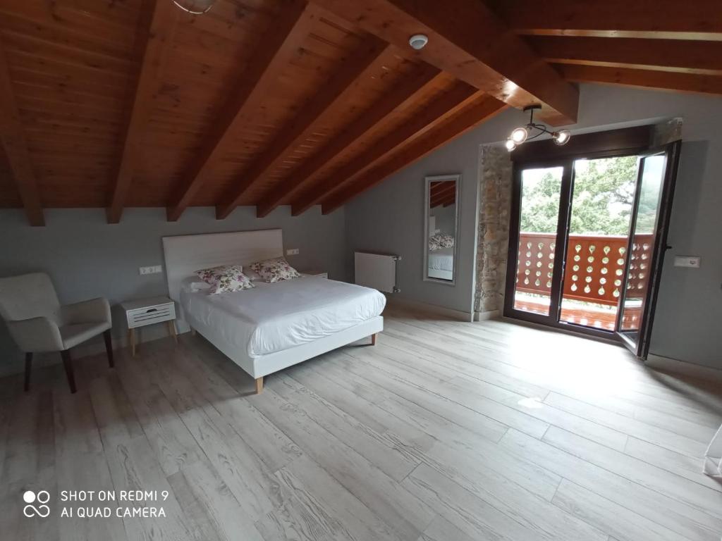 Postel nebo postele na pokoji v ubytování Posada las Albarcas
