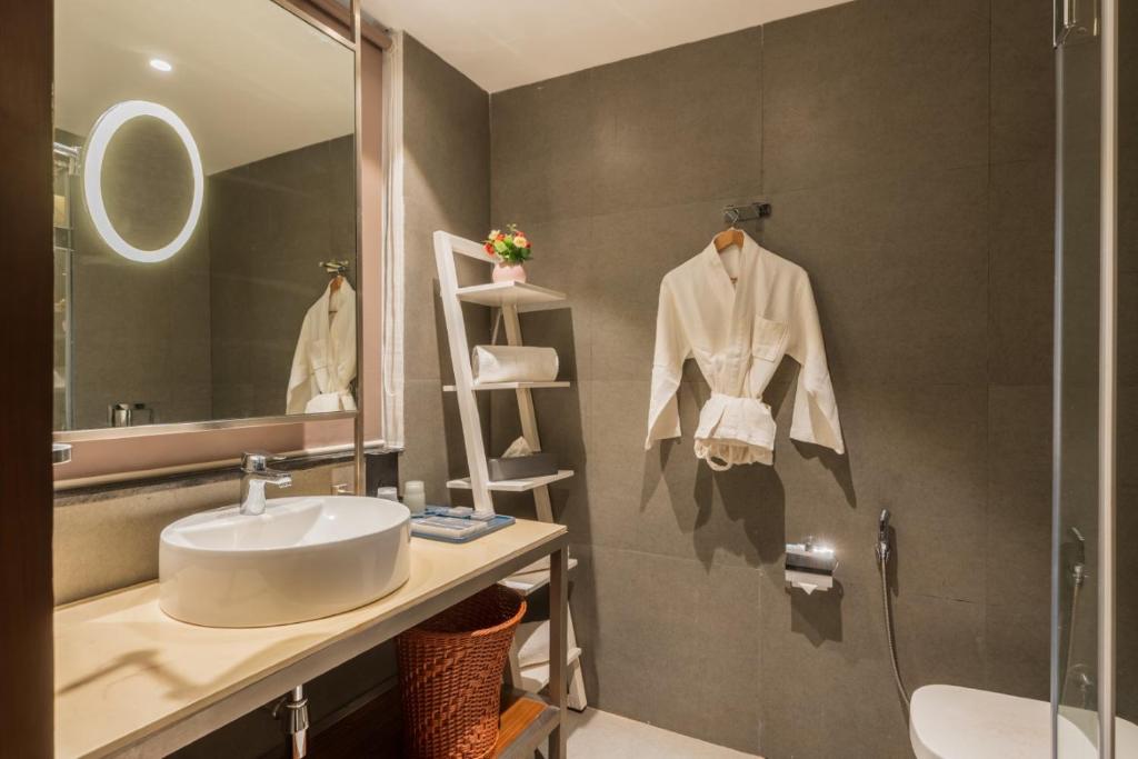 Koupelna v ubytování De Mandarin Hotel Goa