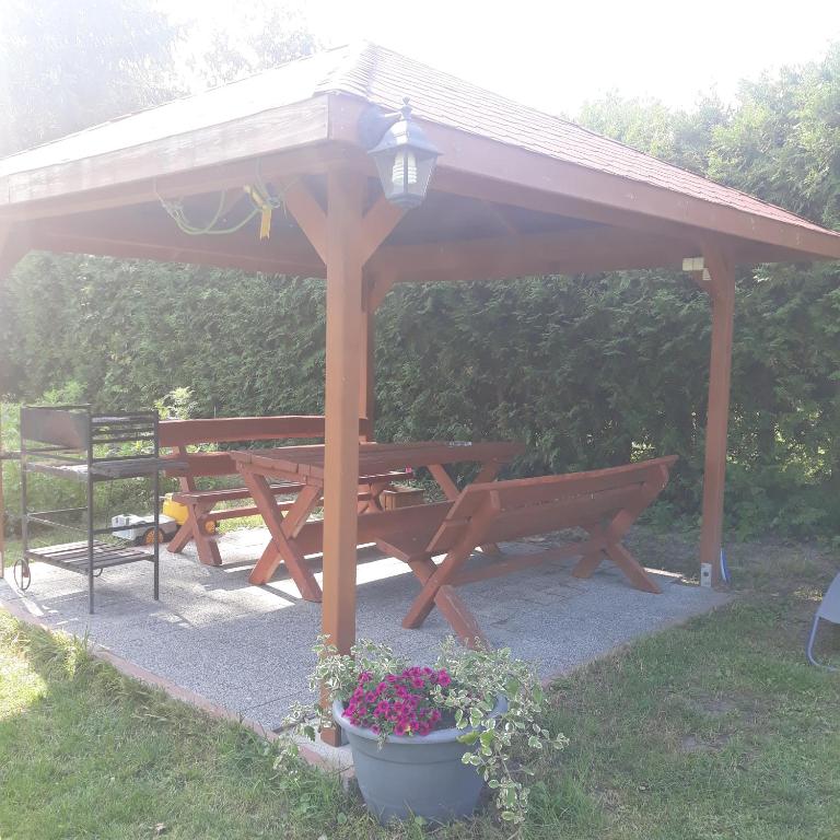 Vonkajšia záhrada v ubytovaní Mazury Home