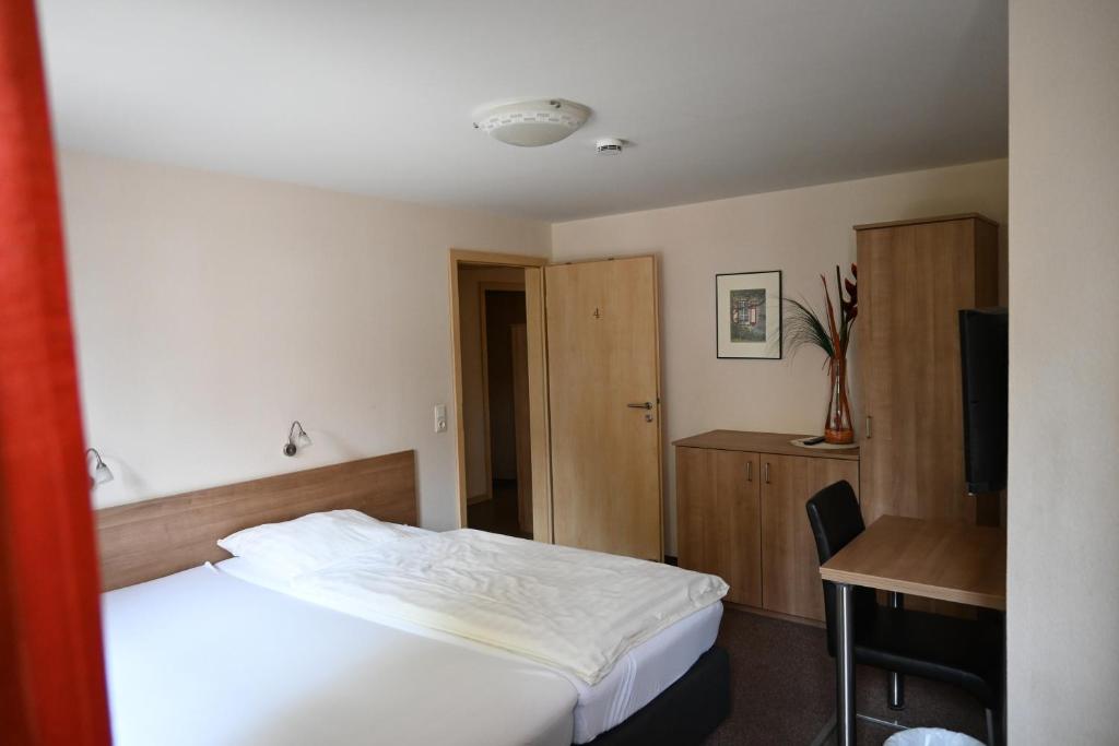 Hotel Restaurant Zum Schwan - Double Or Twin Room